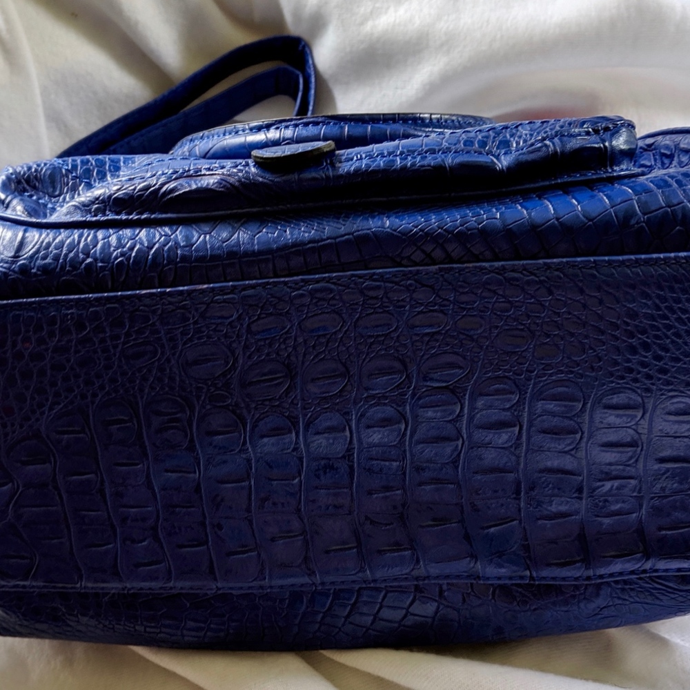 Array Purse - Picture 7 of 8